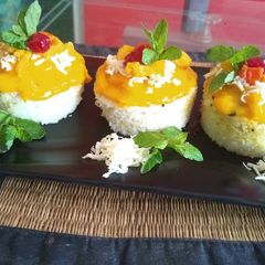 A picture of Mango pizza dhokla.