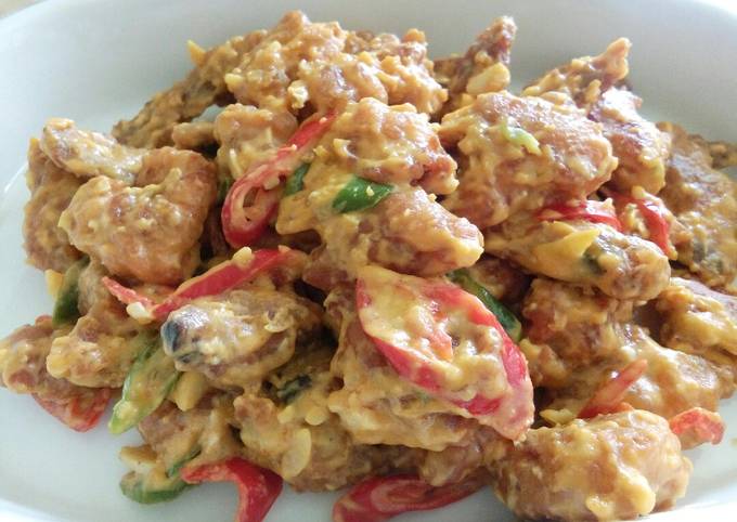 Resep: Ayam krispi saus telor asin Menu Enak Dan Mudah Dibuat