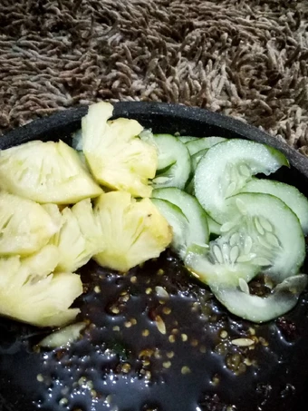 Cara Gampang Menyiapkan Resep Rujak petis madura yang Bisa Manjain Lidah Anti Ribet, Menggugah Selera