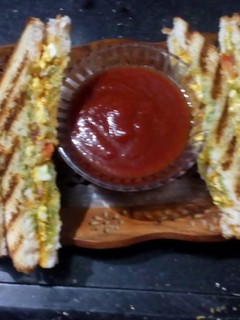 पनीर टिक्का मसाला सैंडविच (Paneer tikka masala sandwich recipe in Hindi) रेसिपी मुख्य फोटो