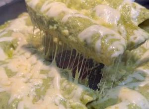 Una foto de Enchiladas suizas
