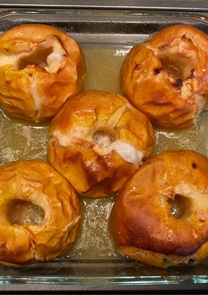 A picture of Baked Apples with Acacia Honey.