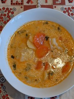 Karfiolleves magyarosan recept fotója