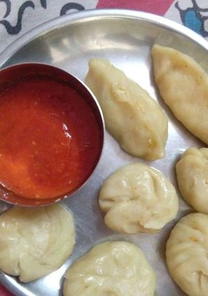 A picture of Momos.