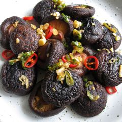 A picture of Ponzu Shiitake.
