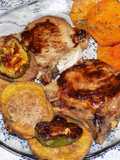 Costillitas de cerdo con batatas azucaradas y zapallo al romero