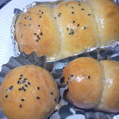 A picture of Homemade bread 🍞.