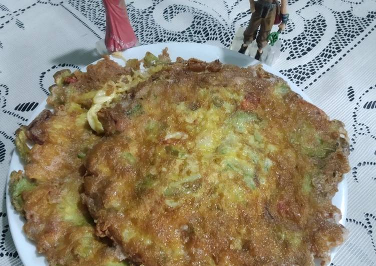 macam buat Telur Dadar Pare Ala Mama DPastry yang selera bertambah