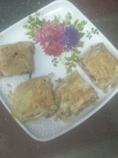 பிரட் ஆம்லெட் (Bread omelette recipe in tamil) செய்முறை முக்கிய புகைப்படம்