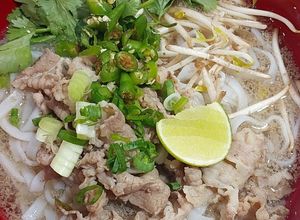 Foto resep Pho Bo (Vietnamese Noodle Soup)