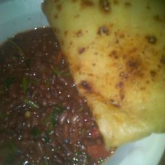 Western ndengu and chapati A picture of Western ndengu and chapati.