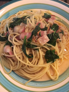A picture of Spaghetti With Bacon and Spinach.