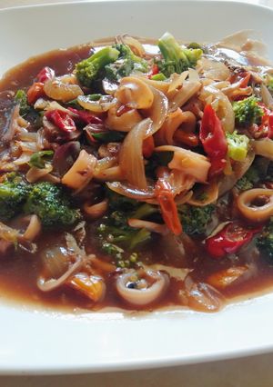 Foto resep Tumis Cumi Brokoli Lada Hitam