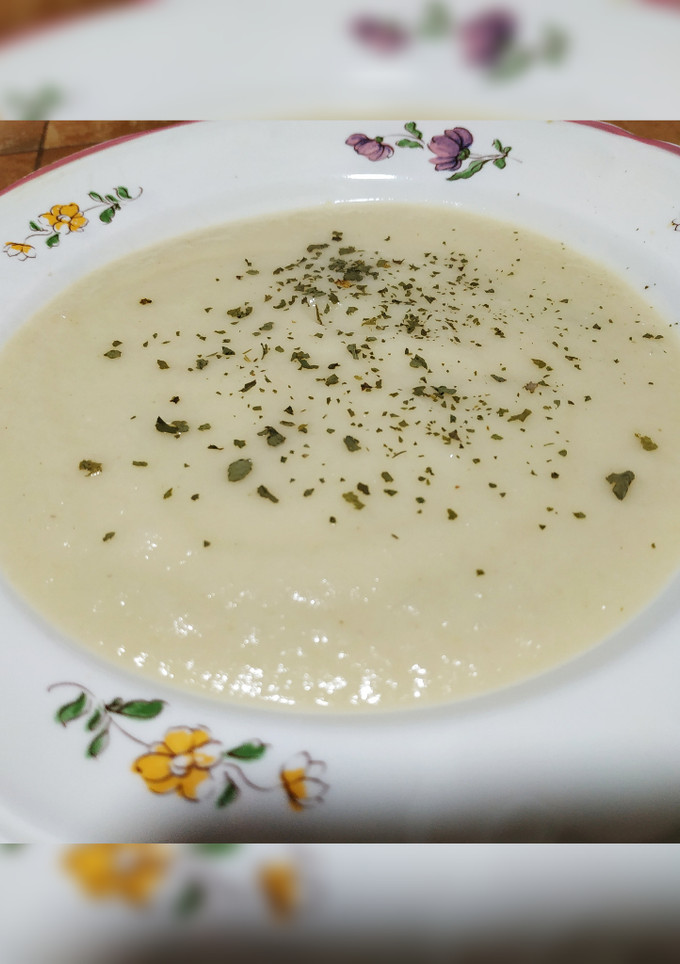 Una foto de Crema de coliflor