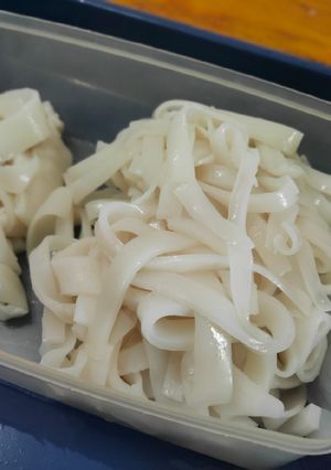 Foto resep Homemade rice nodle (mie tiaw)