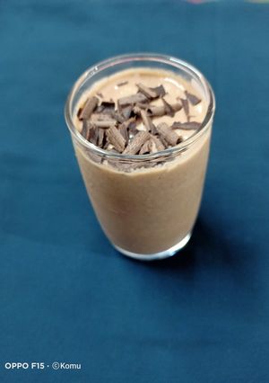 A picture of Apple thick shake (choco flavour).