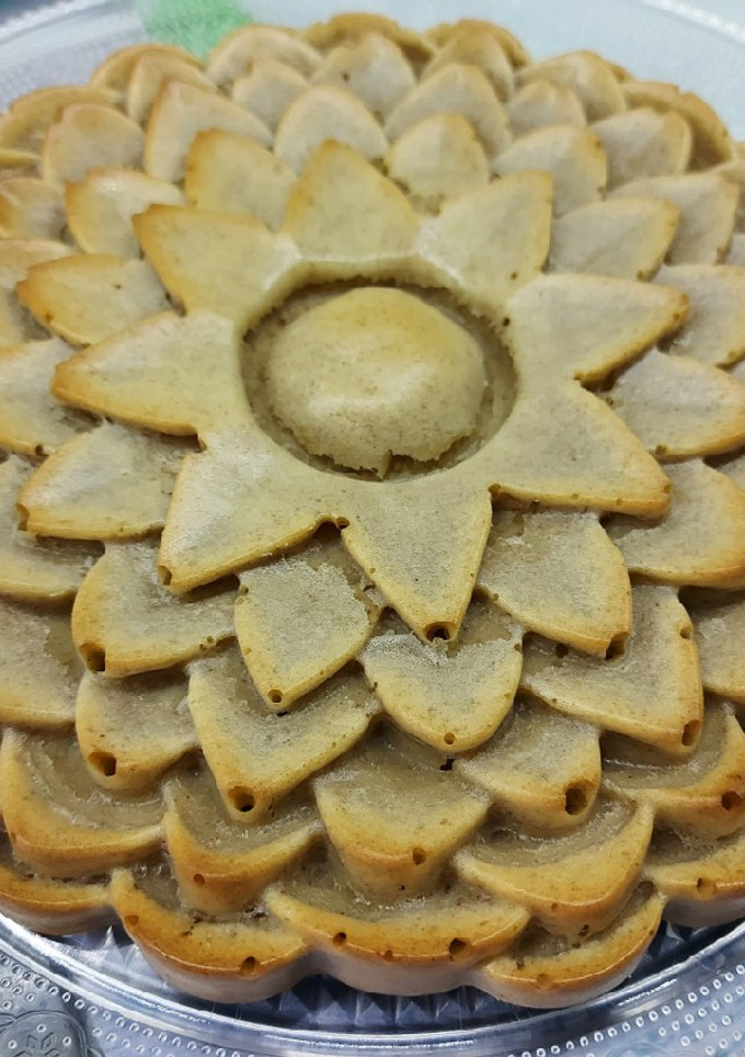 Una foto de Pudin de pan integral y bebida vegetal