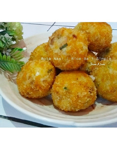 Foto resep Bola Nasi | Rice Ball Simple