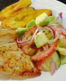Pechuga de pollo con ensalada y plátano maduro 🍗🥗💖