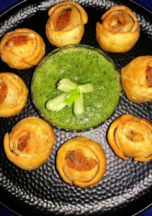 चीजी फ्लावर समोसा रेसिपी मुख्य फोटो