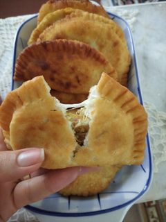 عکسی از دستور پیراشکی مرغ و قارچ