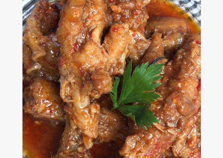 Phoenix Claws (Braised Chicken Feet)