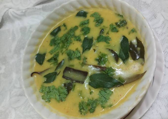 Gujarati kadhi