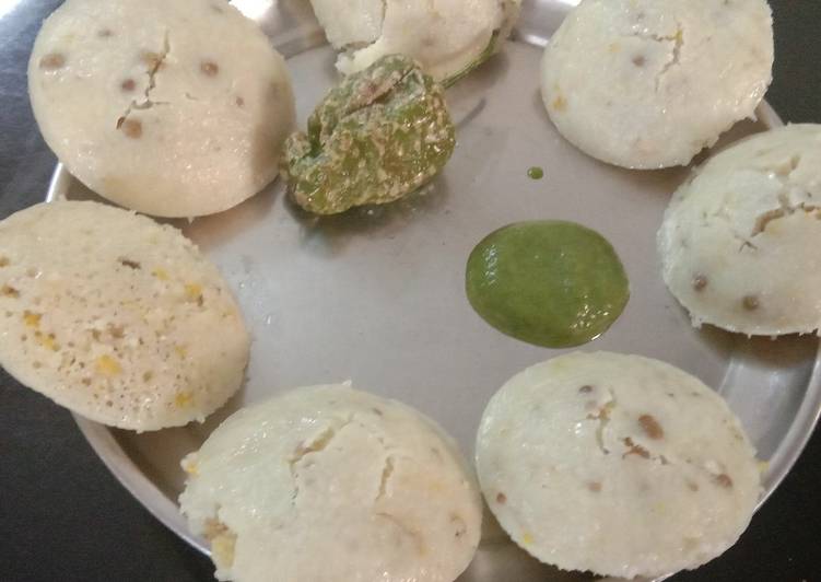 Sprouts idli with mint chatny