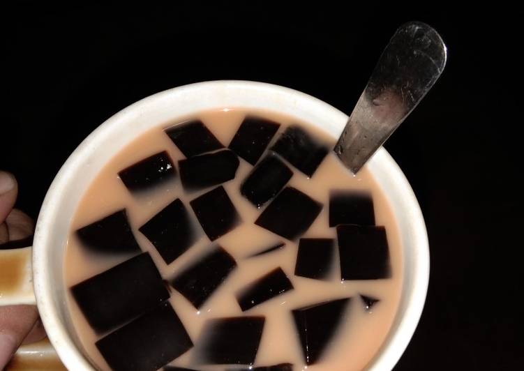 Cara Gampang Membuat Es Thai tea cincau simpel no ribet murah meriah😎😋 yang Menggugah Selera