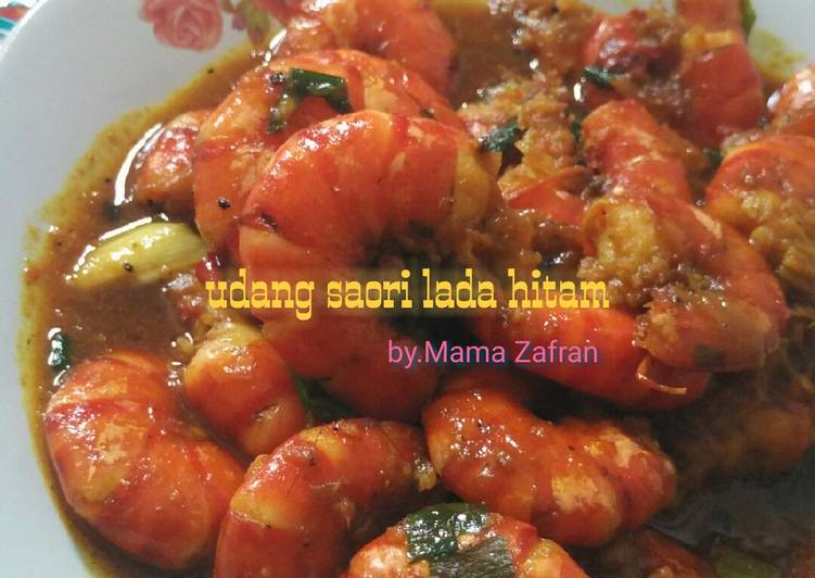 Resep Udang saori saus lada hitam oleh Mama Zafran Cookpad