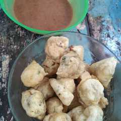 A picture of Batagor Tahu.