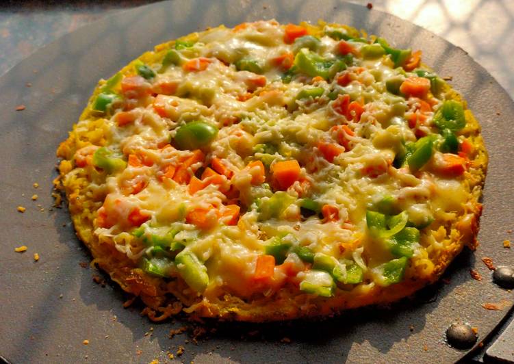 Noodles pizza