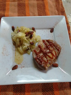 Una foto de Hinojo con almendras tostadas (Guarnición)