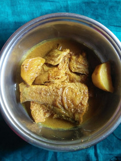ভেটকি মাছের ঝোল(bhetki macher jhol recipe in Bengali) রেসিপির প্রধান ছবি