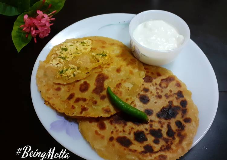 Recipe of Any-night-of-the-week Paneer Stuffed Parathas | Simple Recipe For Dinner