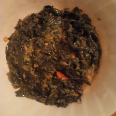 A picture of Fresh cow peas leaves#4 weekschallenge.