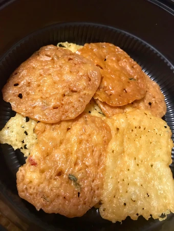 Recipe Low Carb (Keto- Friendly) Cheddar chips the Delicious Really delicious