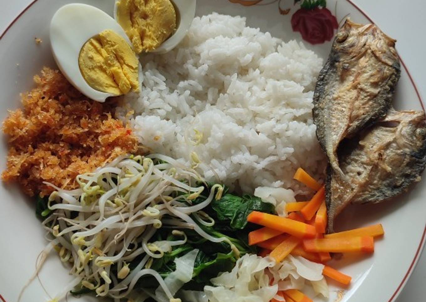 Nasi Gudangan (Sego Bancakan)