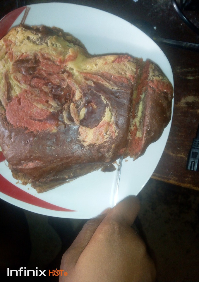 A picture of Marble 🎂🍰cake😋😋🍴.