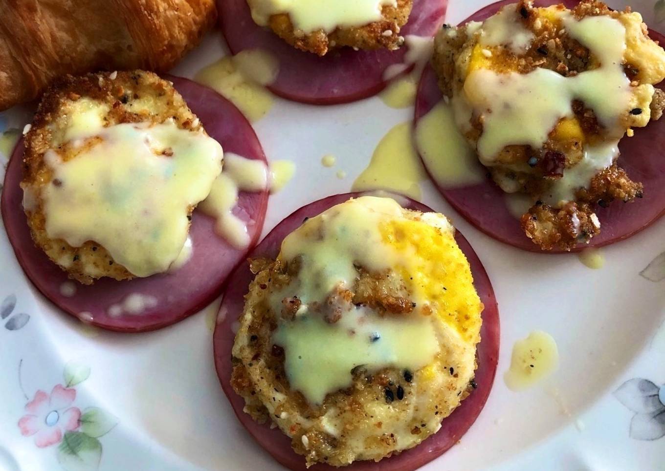 Fried Egg Yolk Benedict - Sauce Vide