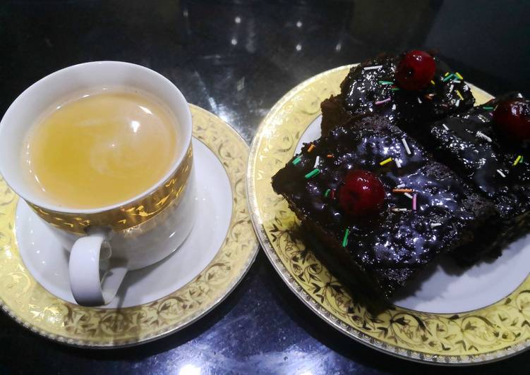 Microwave Brownies with chocolate glazed