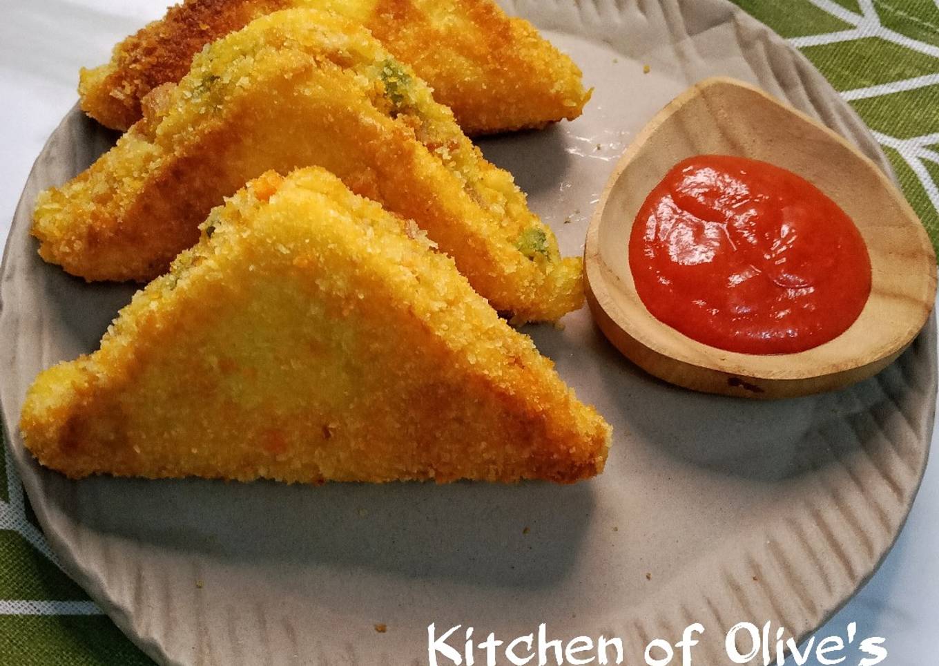 Roti Goreng Sosis Rogut Keju