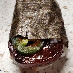 A picture of Spam Musubi.