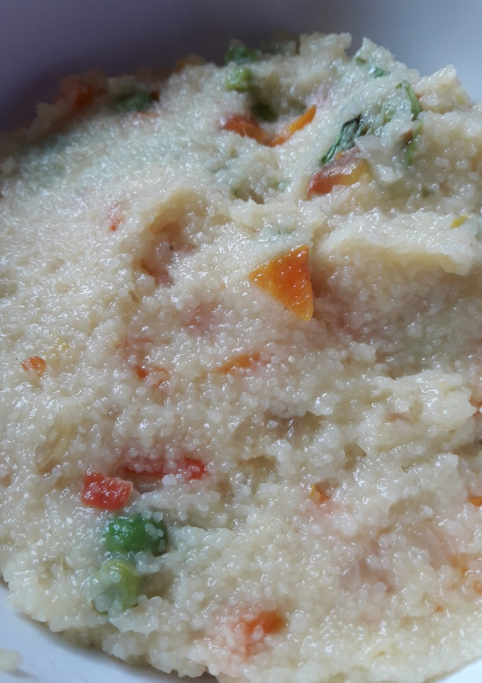 ரவா கிச்சடி (rava kichidi recipe in tamil) செய்முறை முக்கிய புகைப்படம்