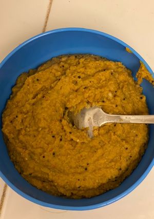 A picture of Raw mango chutney.
