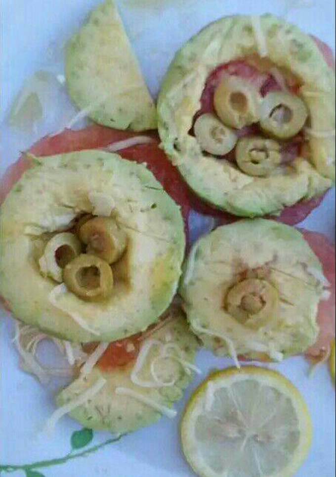 Una foto de Aguacate con tomate