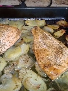 Una foto de Salmón al horno