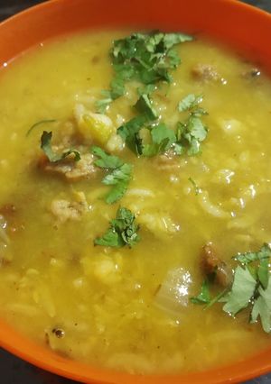 A picture of Brown rice khichri.