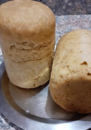 A picture of Bread in pressure cooker.