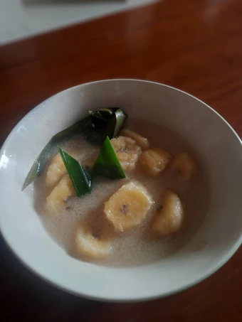Langkah Mudah untuk Menyiapkan Resep  Kolak Pisang Sehat *more milk, less coconut cream yang Bikin Ngiler, Enak